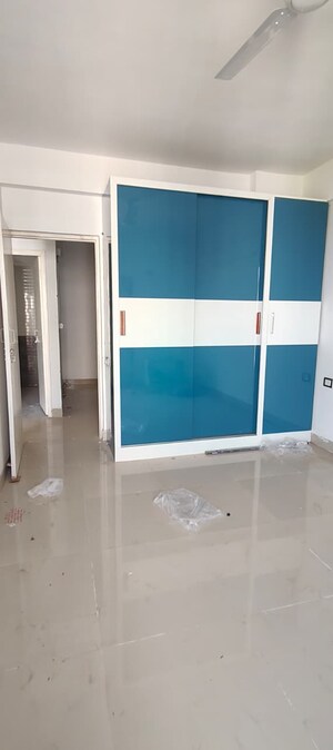 Bathroom in 3 BHK Apartment at ROF Alante, Sector 108 – for Rent