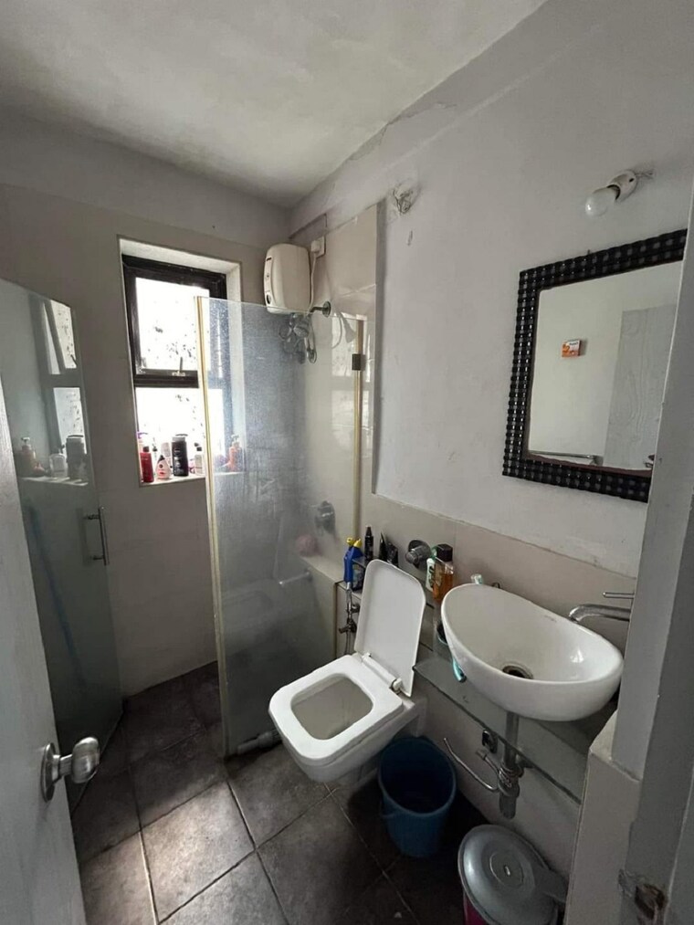 Bathroom, bandra west 2 Bedroom 750 Sq.Ft. Apartment In Bandra West Mumbai 9609224