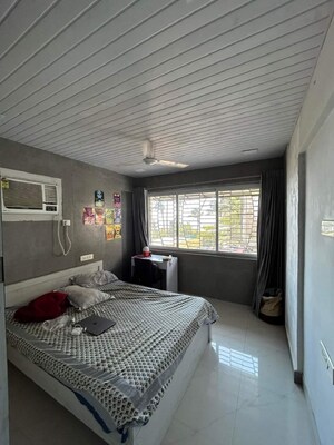 Bedroom in 2 BHK Apartment at Bandra West – for Rent