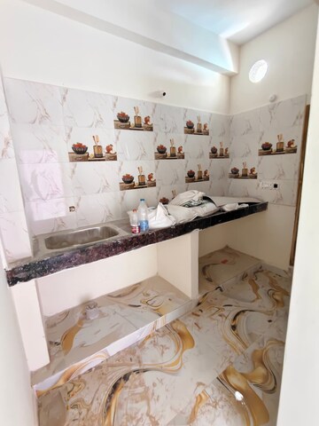 Team Area in 1 BHK Apartment at Kondapur – for Rent