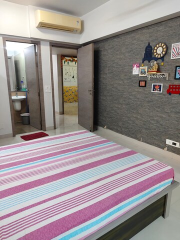 Master Bedroom in 3 BHK Apartment at DB Woods, Goregaon East – for Rent