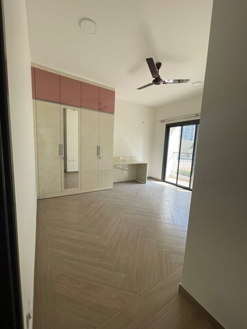 Room in 3 BHK Apartment at Sobha Ayana, Panathur – for Rent