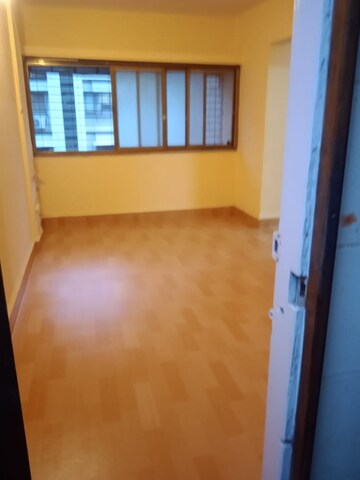 Room in 2 BHK Apartment at Shiv Parvati CHS Borivali West, Borivali West – for Rent