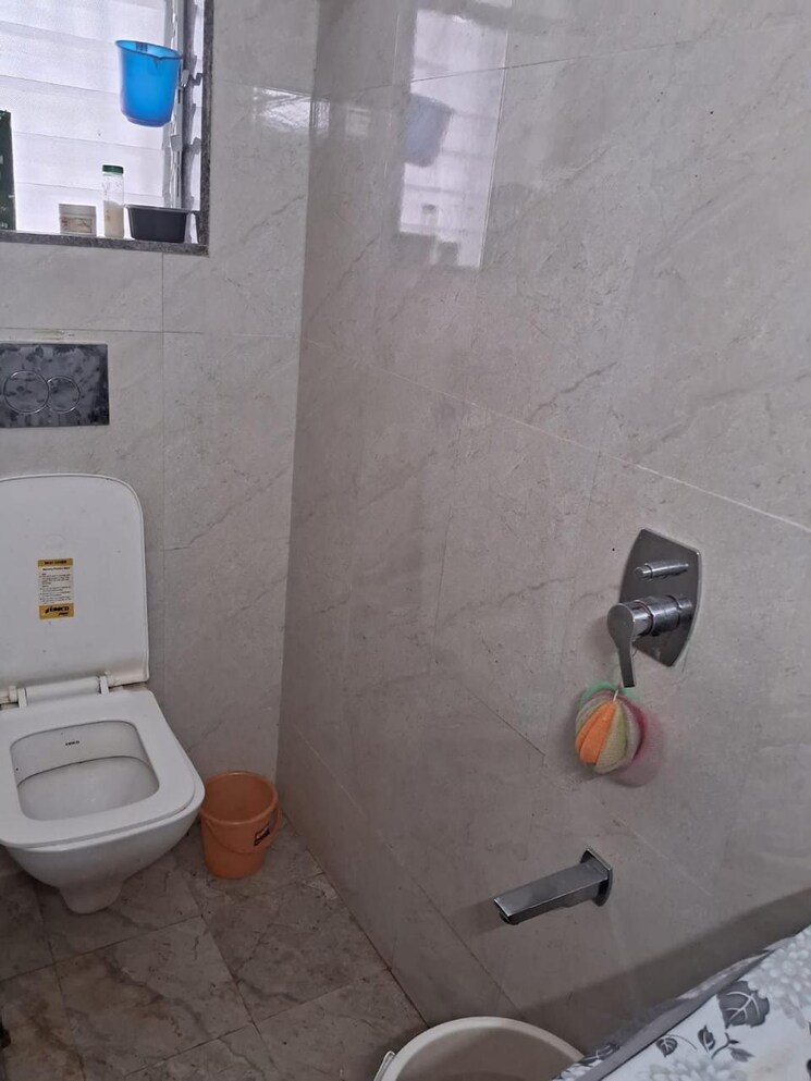 Bathroom, kanakia-silicon-valley 2 Bedroom 820 Sq.Ft. Apartment In Powai Mumbai 9609424