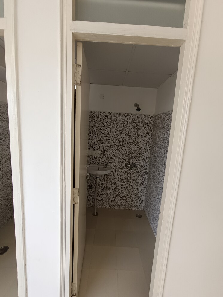 undefined, breez-global-heights 1 Bedroom 395 Sq.Ft. Apartment In Sohna Sector 33 Gurgaon 9609583