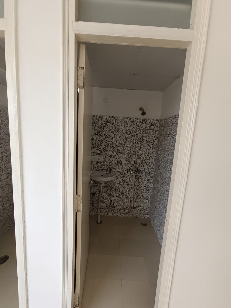 undefined, breez-global-heights 1 Bedroom 395 Sq.Ft. Apartment In Sohna Sector 33 Gurgaon 9609414