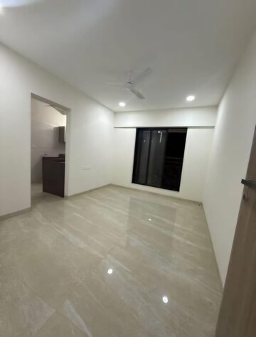 2 BHK Apartment For Rent in Chandiwala Pearl Regency, Andheri West