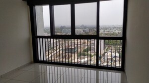 Room in 2.5 BHK Apartment at Duville Riverdale Heights, Kharadi – for Rent