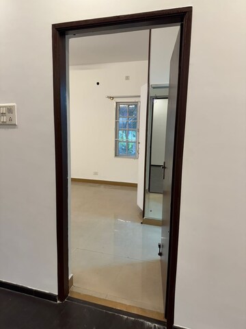 Building Lobby in 3 BHK Apartment at Lalazar Apartment, Palace Road – for Sale