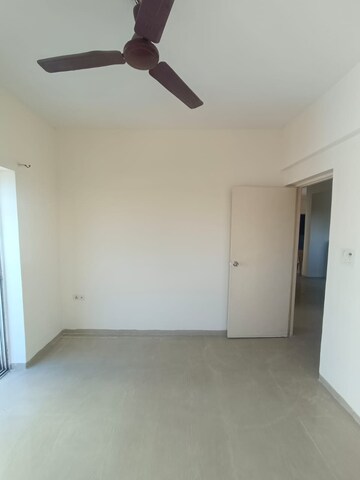 Room in 2 BHK Apartment at Aishwaryam Ventures, Pimpri Chinchwad Pcmc – for Rent