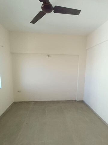 Room in 2 BHK Apartment at Aishwaryam Ventures, Pimpri Chinchwad Pcmc – for Rent