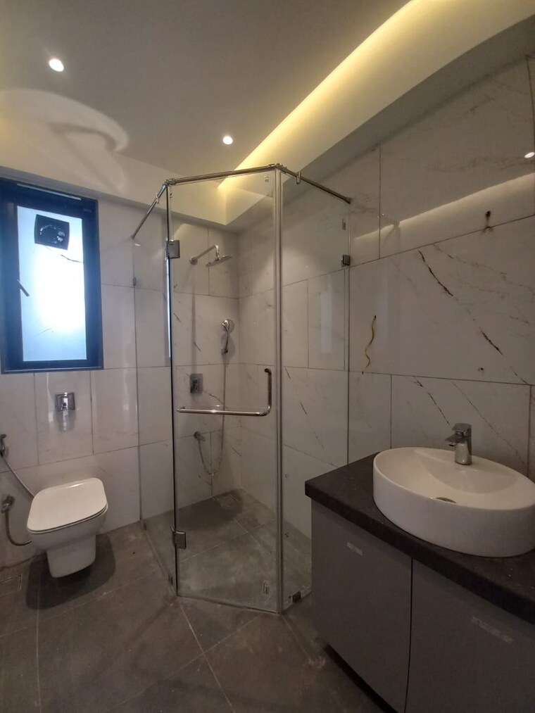 Bathroom, indra-dhanush 3 Bedroom 1112 Sq.Ft. Apartment In Santacruz West Mumbai 9609690