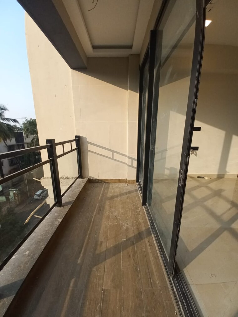 Balcony, indra-dhanush 3 Bedroom 1112 Sq.Ft. Apartment In Santacruz West Mumbai 9609690