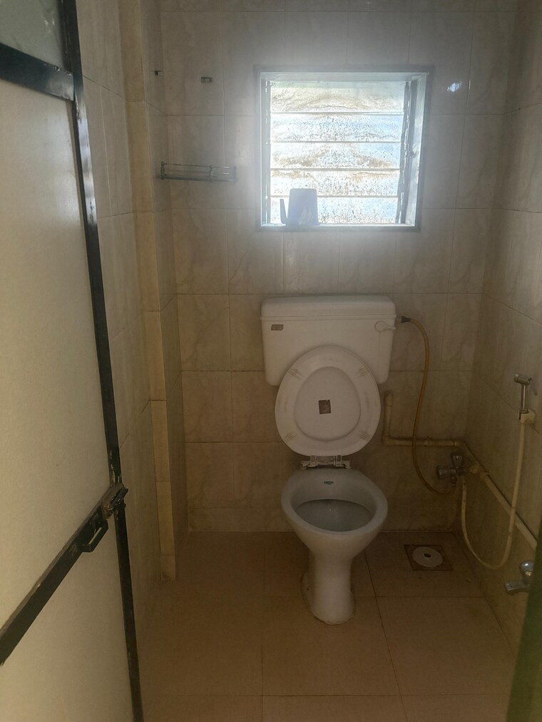 Bathroom, leoland-apartment 2 Bedroom 650 Sq.Ft. Apartment In Powai Mumbai 9609692