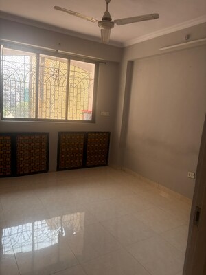 Room in 2 BHK Apartment at Leoland Apartment, Powai – for Rent