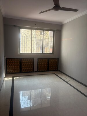 Room in 2 BHK Apartment at Leoland Apartment, Powai – for Rent