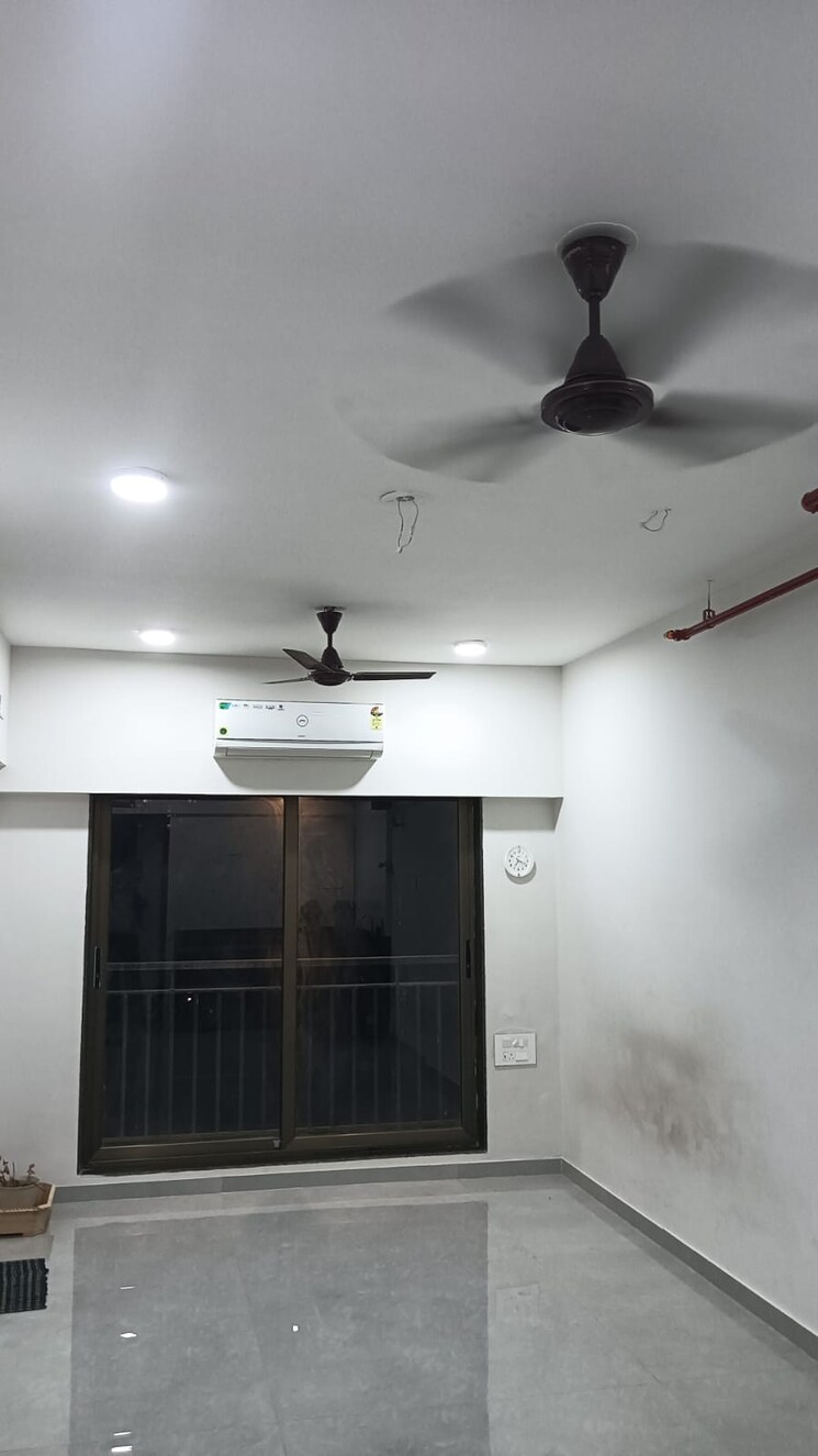 undefined, roha-vatika 1 RK 260 Sq.Ft. Apartment In Kurla East Mumbai 9609703