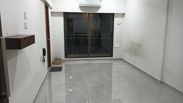 Room in 1 RK Apartment at Roha Vatika, Kurla East – for Rent