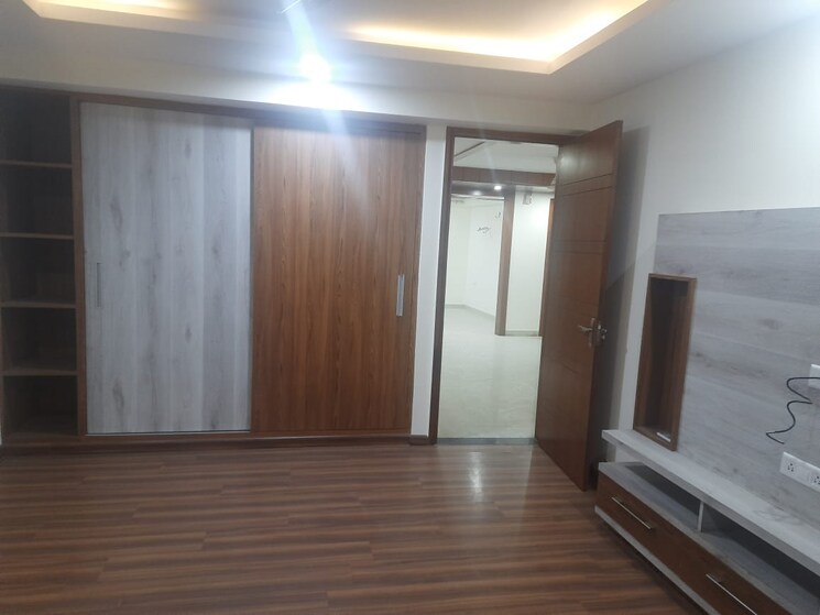 Room, sushant-lok-2 3 Bedroom 1850 Sq.Ft. Apartment In Sector 57 Gurgaon 9609714