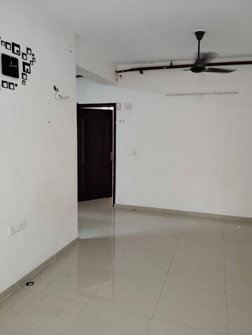 2 BHK Apartment For Rent in JNC The Park, Sector 16c Greater Noida