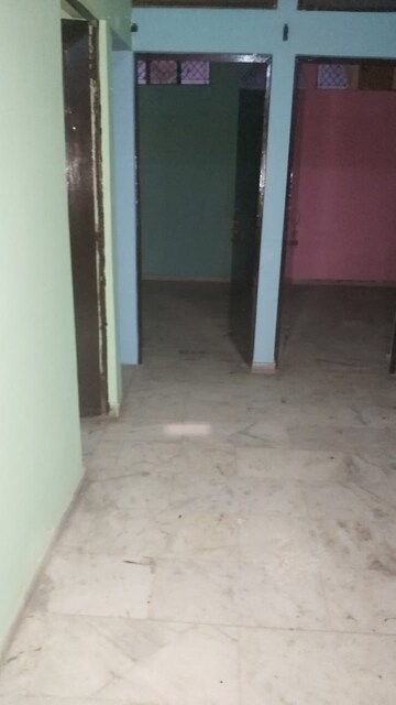 Room in 2.5 BHK Builder Floor at Mayur Vihar – for Rent