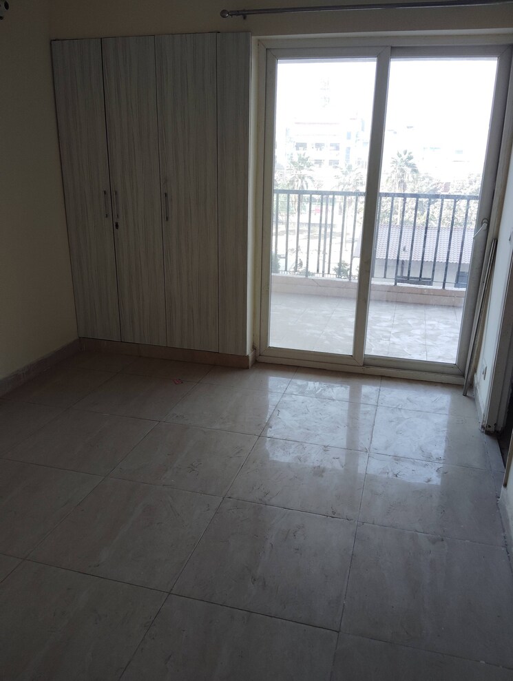 Room, gaur-city-2-14th-avenue 3 Bedroom 1160 Sq.Ft. Apartment In Sector 16c Greater Noida Greater Noida 9609739