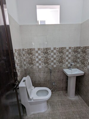 Bathroom in  Pg at Gomti Nagar – for Rent