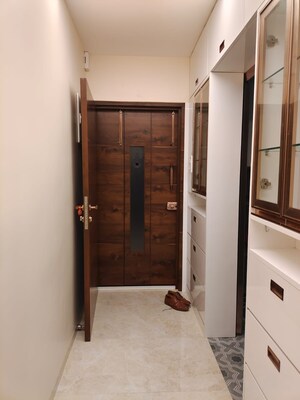  2 BHK Apartment at Bandra West – for Rent