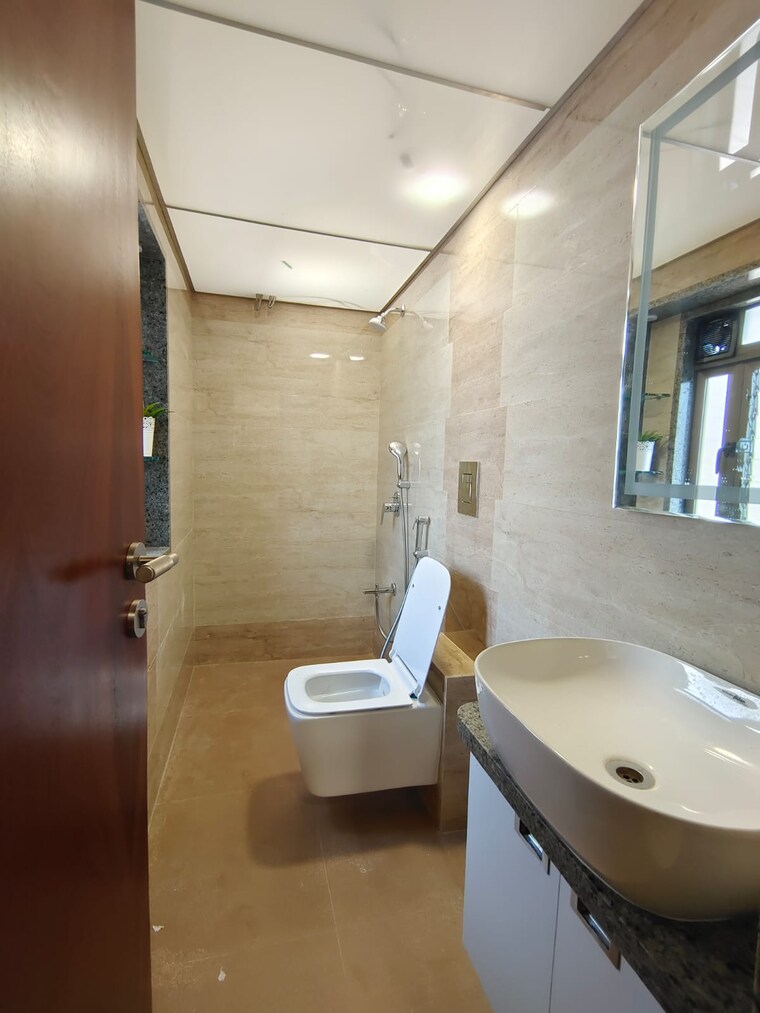 Bathroom, bandra west 2 Bedroom 780 Sq.Ft. Apartment In Bandra West Mumbai 9609765