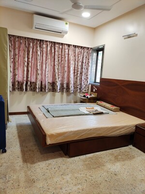 Bedroom in 2 BHK Apartment at Bandra West – for Rent