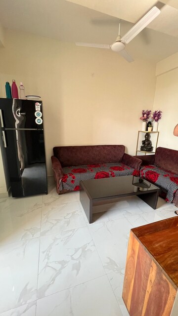Living Room in 3 BHK Builder Floor at Unitech South City II, Sector 50 – for Rent