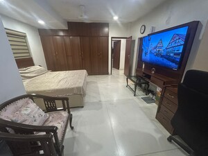 Bedroom in 3 BHK Apartment at Santacruz West – for Sale