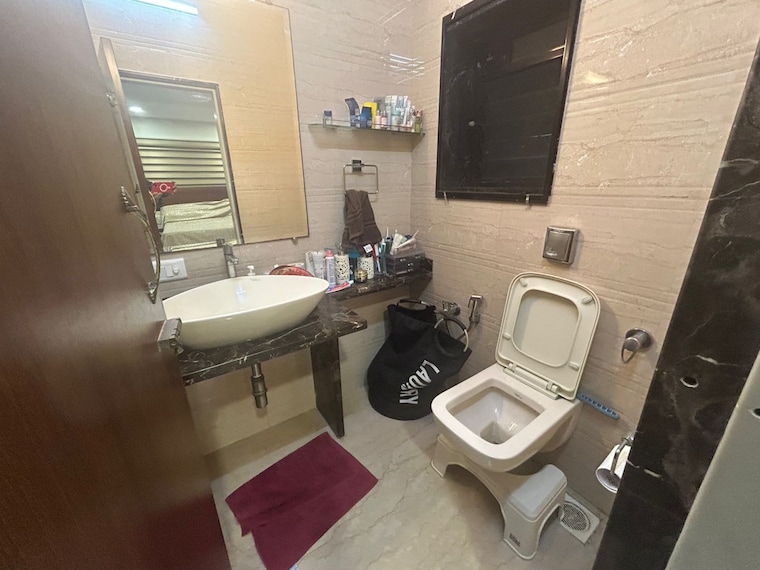 Attached Bathroom, santacruz west 3 Bedroom 1400 Sq.Ft. Apartment In Santacruz West Mumbai 9609777