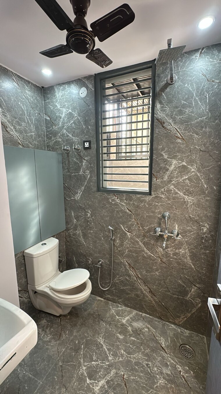 Bathroom, sushant-lok-2 2 Bedroom 1400 Sq.Ft. Builder Floor In Sector 57 Gurgaon 9609789