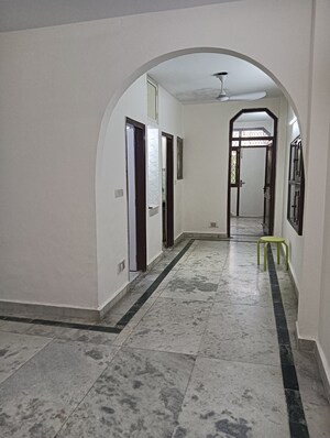 2 BHK Builder Floor For Rent in Lajpat Nagar I