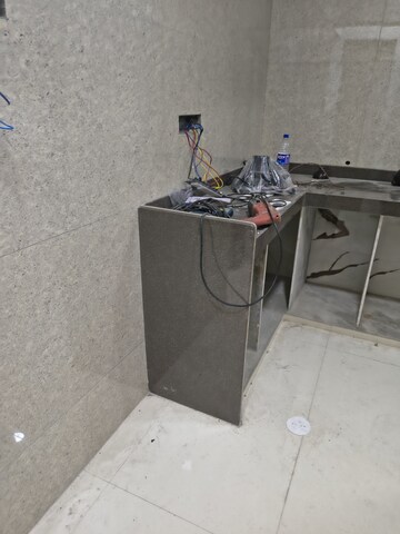 Parking in 1 BHK Apartment at Sayba Heritage, Kurla East – for Rent