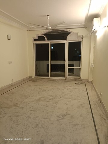 3 BHK Builder Floor For Rent in Sarvapriya Vihar
