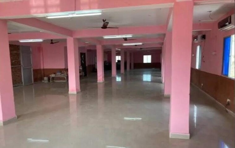Other, pahari 6+ Bedroom 5000 Sq.Ft. Builder Floor In Pahari Patna 9609853