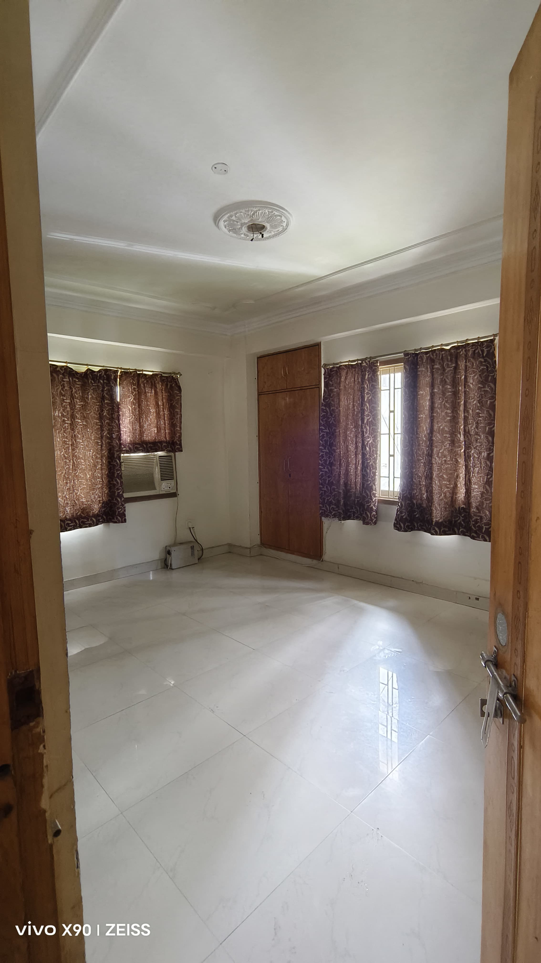 6+ BHK + Servant Room Builder Floor For Rent in Bright Property 