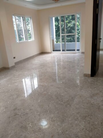 Room in 4 BHK Builder Floor at Panchsheel Enclave – for Rent