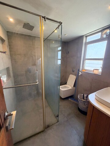 Living Room in 2.5 BHK Apartment at Khar West – for Rent