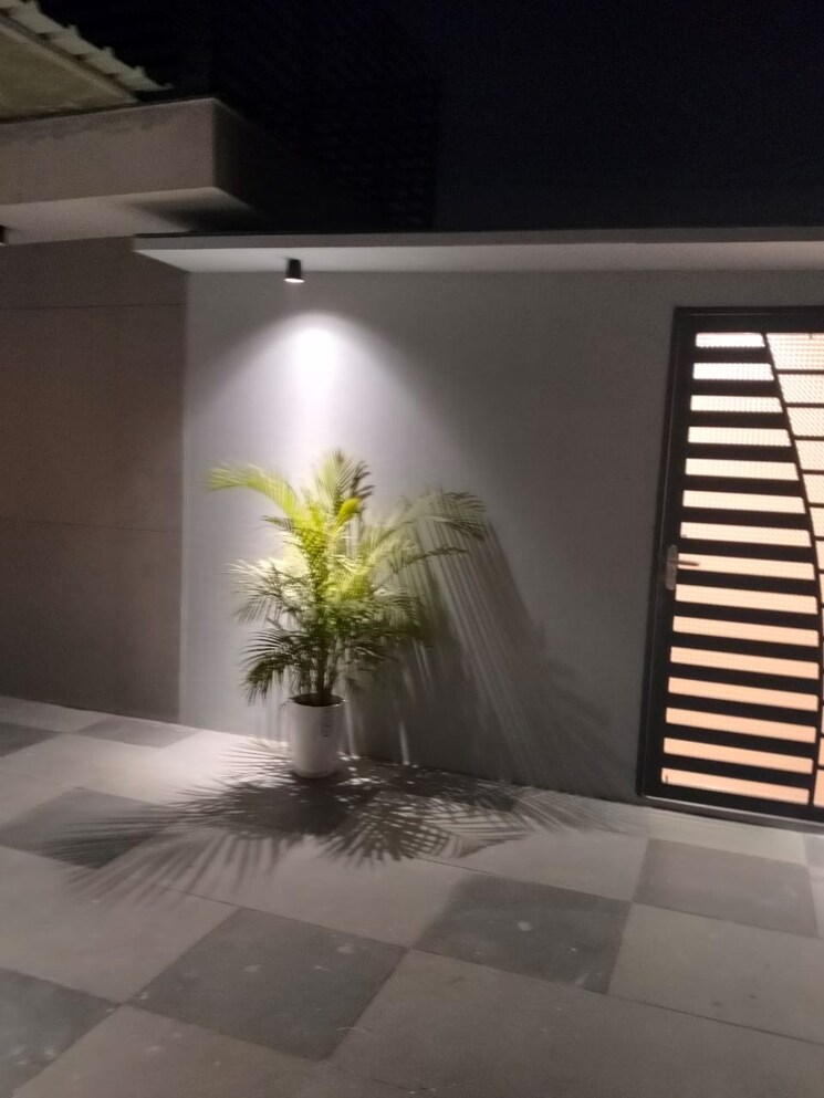 Balcony, panchsheel enclave 1.5 Bedroom 150 Sq.Yd. Builder Floor In Panchsheel Enclave Delhi 9609861