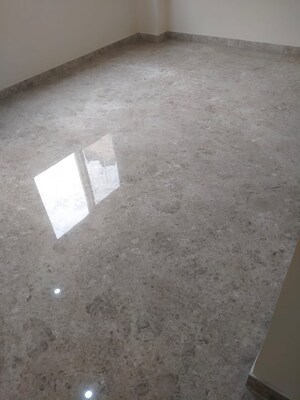 Bathroom in 1.5 BHK Builder Floor at Panchsheel Enclave – for Rent