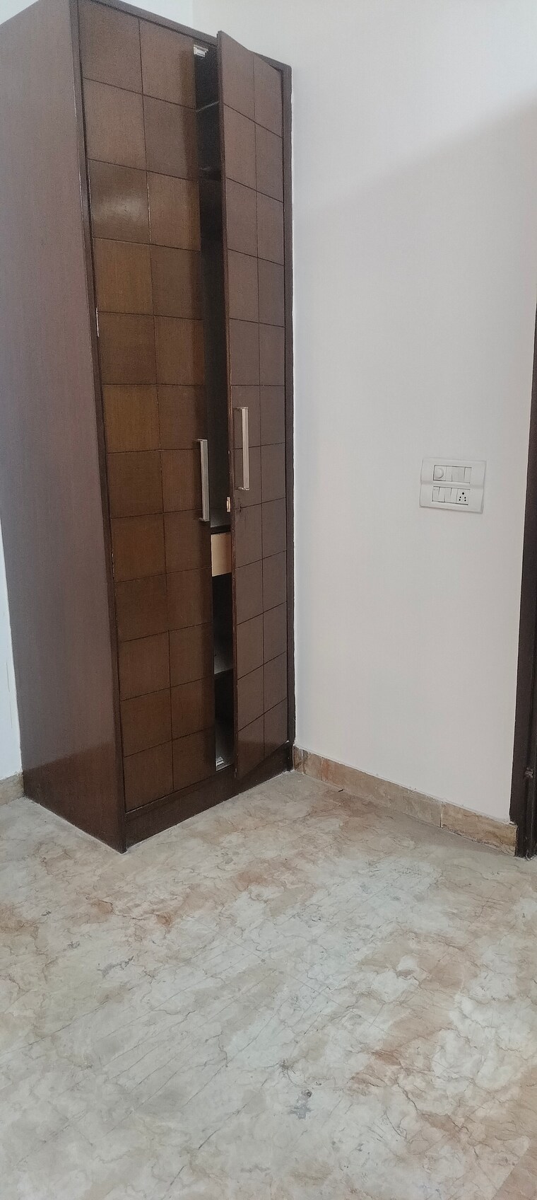 Room, janakpuri 2 Bedroom 900 Sq.Ft. Builder Floor In Janakpuri Delhi 9609868