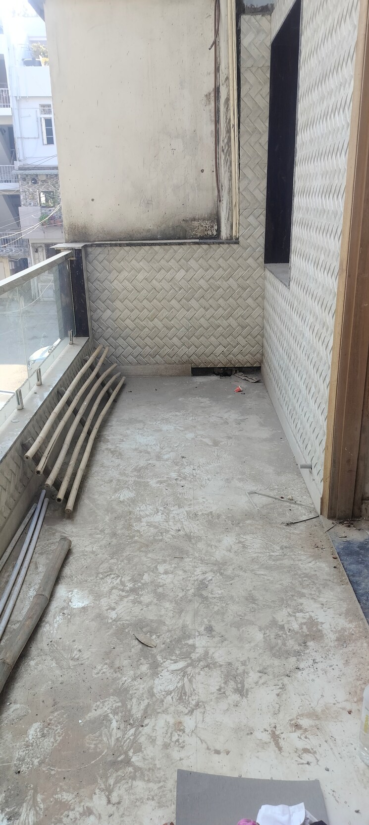 Balcony, janakpuri 3 Bedroom 1200 Sq.Ft. Apartment In Janakpuri Delhi 9609873