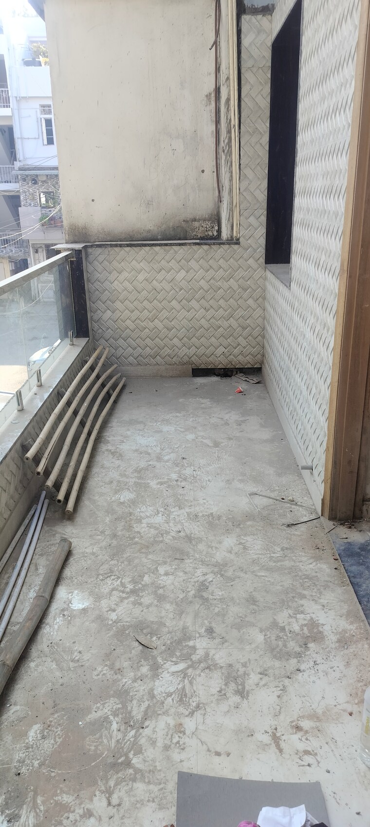 Balcony, janakpuri 3 Bedroom 1200 Sq.Ft. Apartment In Janakpuri Delhi 9609873