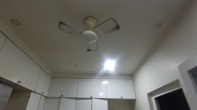 Bathroom, cybercity-rainbow-vistas-rock-gardens 3 Bedroom 1560 Sq.Ft. Apartment In Hi Tech City Hyderabad 9609874