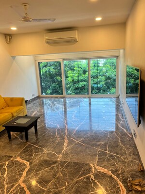 2 BHK Apartment For Rent in Bandra West