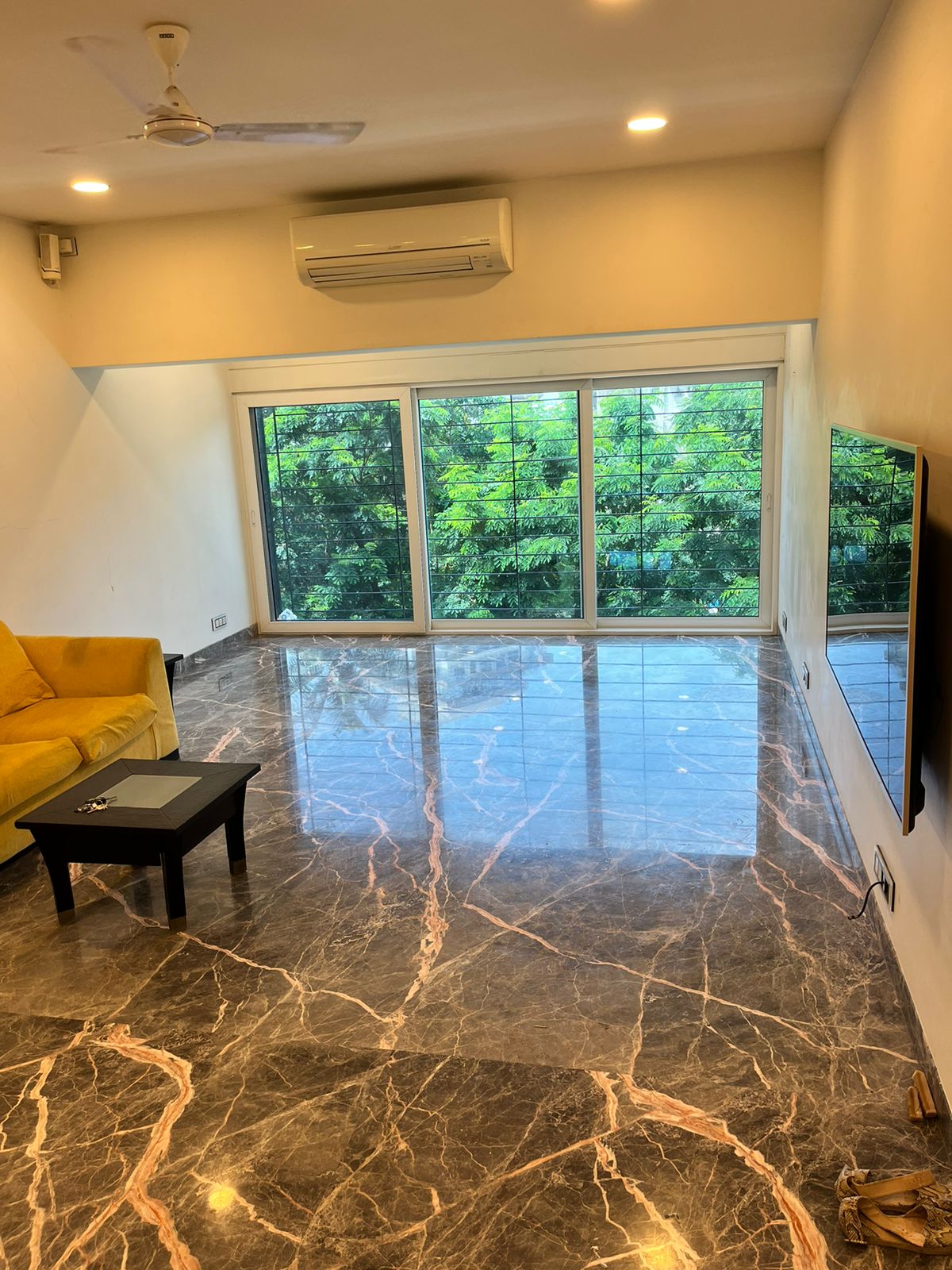 2 BHK Apartment For Rent in Summer Palace Pali Hill 