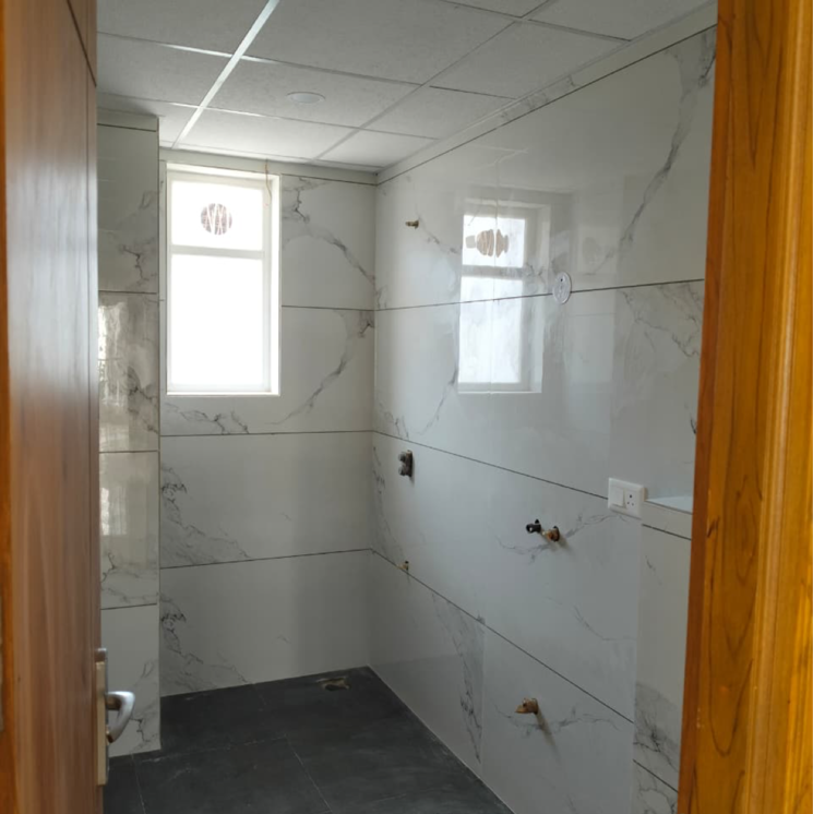 Bathroom, nagla road 3 Bedroom 2205 Sq.Ft. Apartment In Nagla Road Zirakpur 9609891